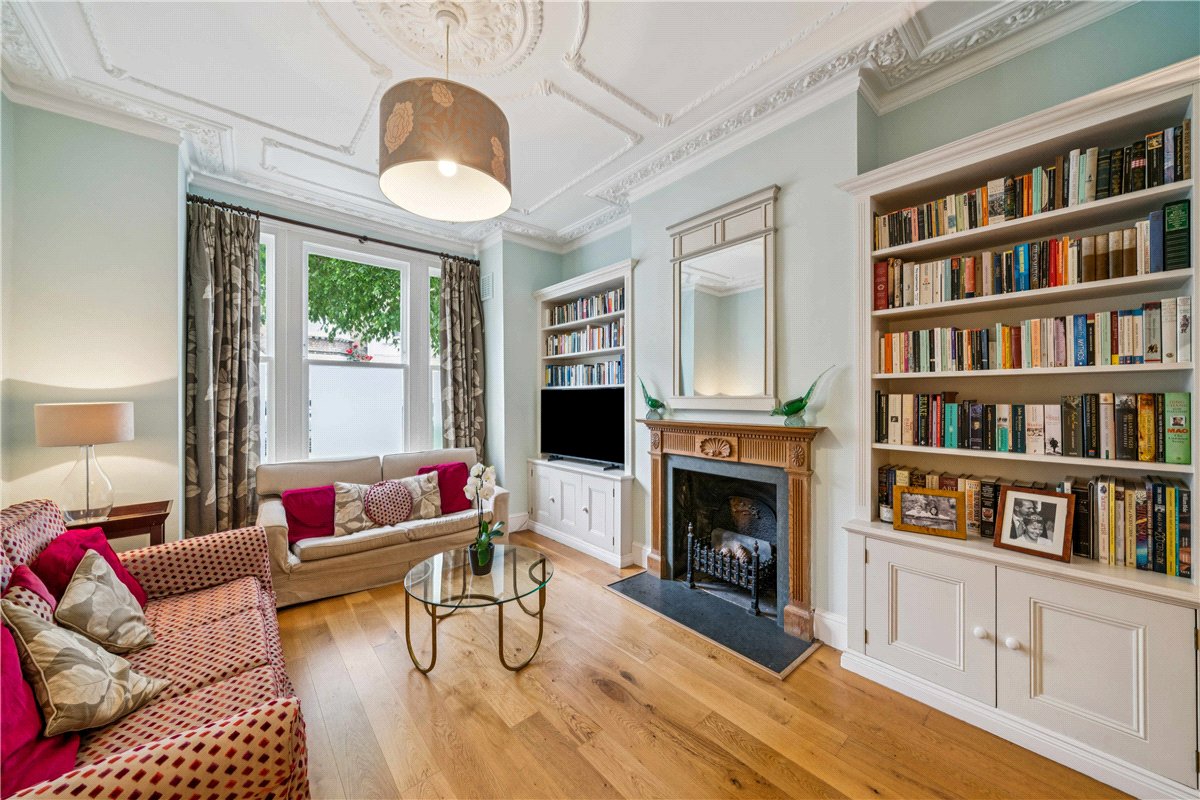 4 bedroom house, Tournay Road, London SW6 - Available
