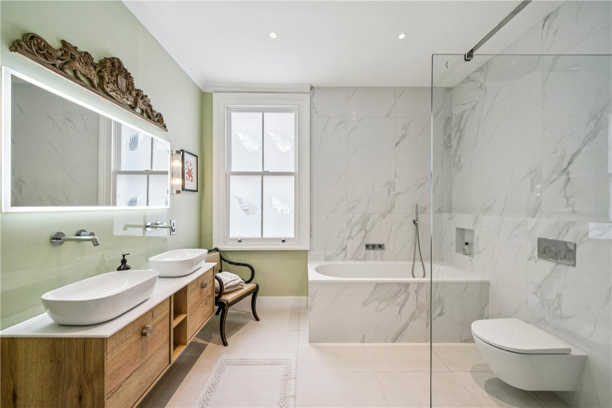 4 bedroom house, Tournay Road, London SW6 - Available