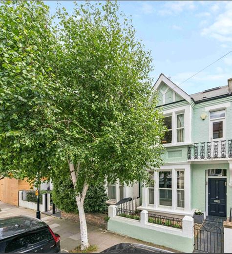 4 bedroom house, Tournay Road, London SW6 - Available