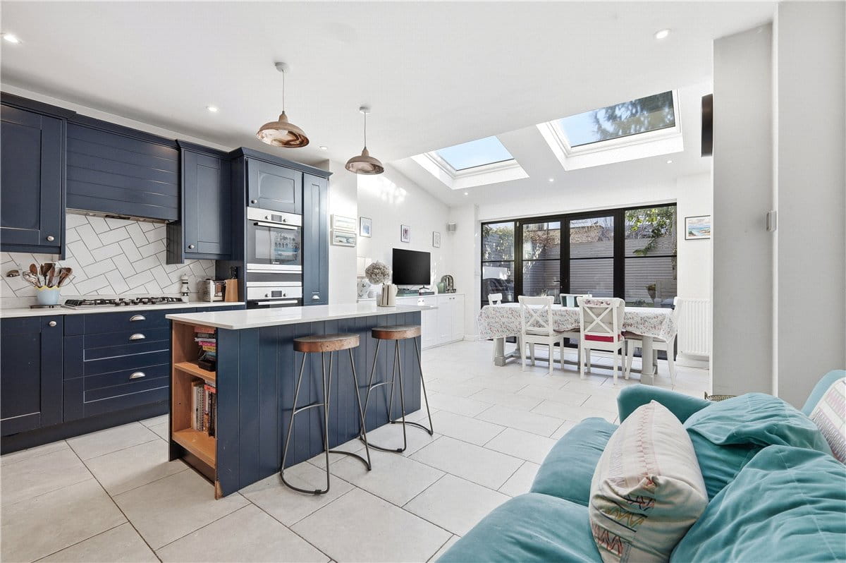 6 bedroom house, Delaford Street, London SW6 - Available