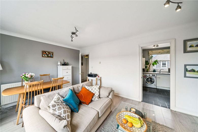 1 bedroom flat, Marryat Square, Wyfold Road SW6 - Available