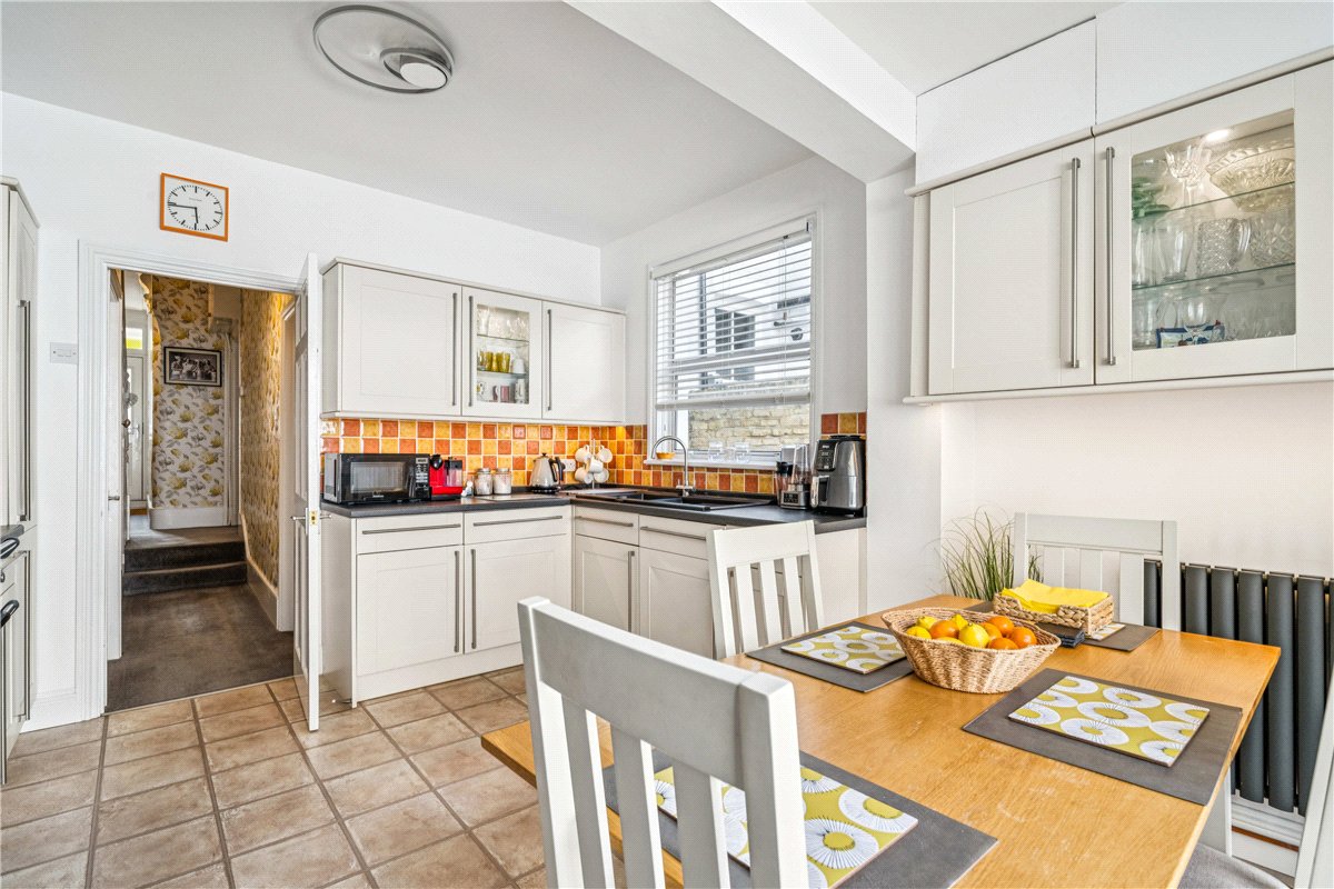 3 bedroom house, Lysia Street, London SW6 - Available