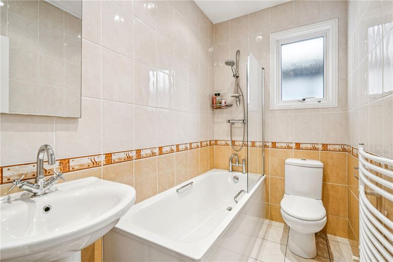 3 bedroom house, Lysia Street, London SW6 - Available