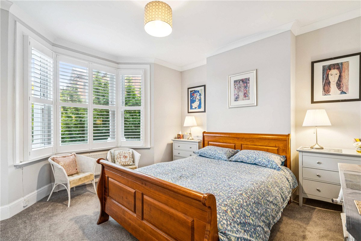 3 bedroom house, Lysia Street, London SW6 - Available