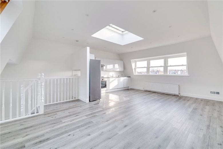 2 bedroom flat, New Kings Road, London SW6 - Available