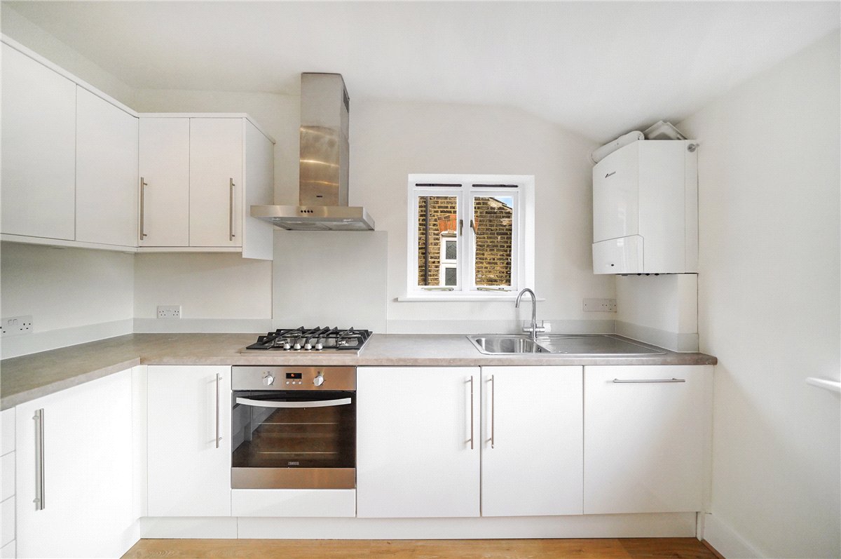 2 bedroom flat, Edenvale Street, London SW6 - Sold STC