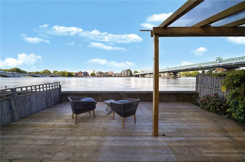 2 bedroom maisonette, Deodar Road, London SW15 - Available