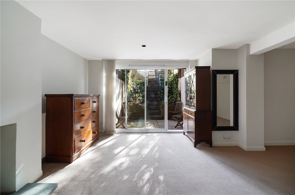 2 bedroom maisonette, Deodar Road, London SW15 - Available