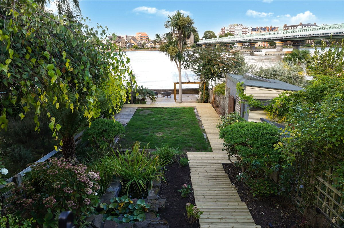 2 bedroom maisonette, Deodar Road, London SW15 - Available