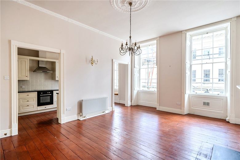 2 bedroom flat, Henrietta Street, Bath BA2 - Available