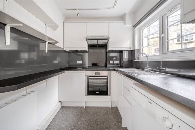 2 bedroom maisonette, Monmouth Street, Bath BA1 - Available