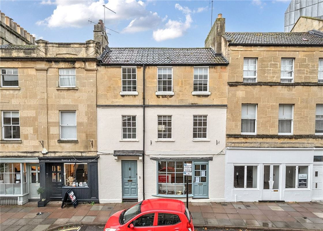 2 bedroom maisonette, Monmouth Street, Bath BA1 - Available