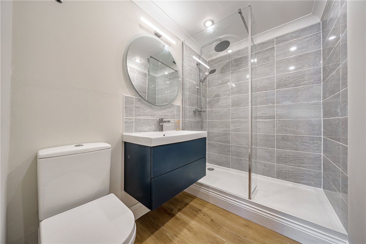 2 bedroom flat, Victoria Bridge Road, Bath BA1 - Sold STC