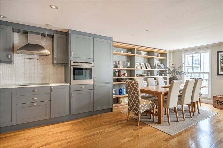 2 bedroom flat, Victoria Bridge Road, Bath BA1 - Sold STC