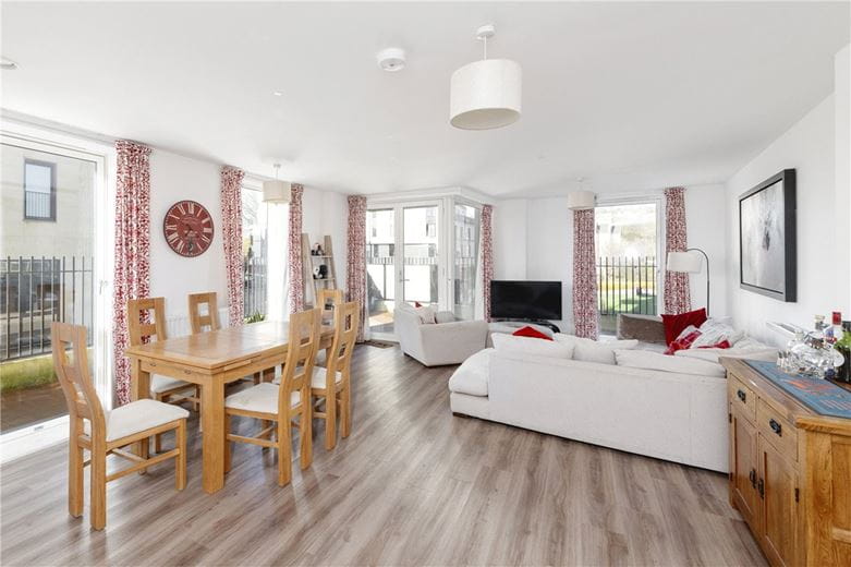 2 bedroom flat, Midland Road, Bath BA2 - Sold STC