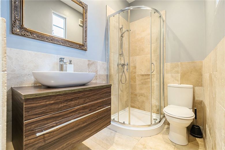 4 bedroom maisonette, Broad Street, Bath BA1 - Available