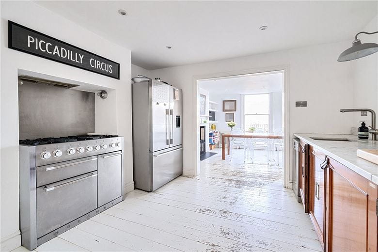 4 bedroom house, Berkeley Place, Camden Road BA1 - Available