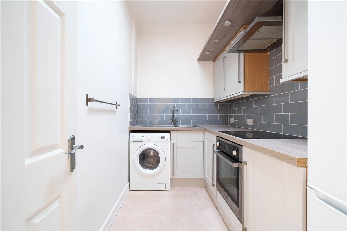 2 bedroom flat, Henrietta Street, Bath BA2 - Available