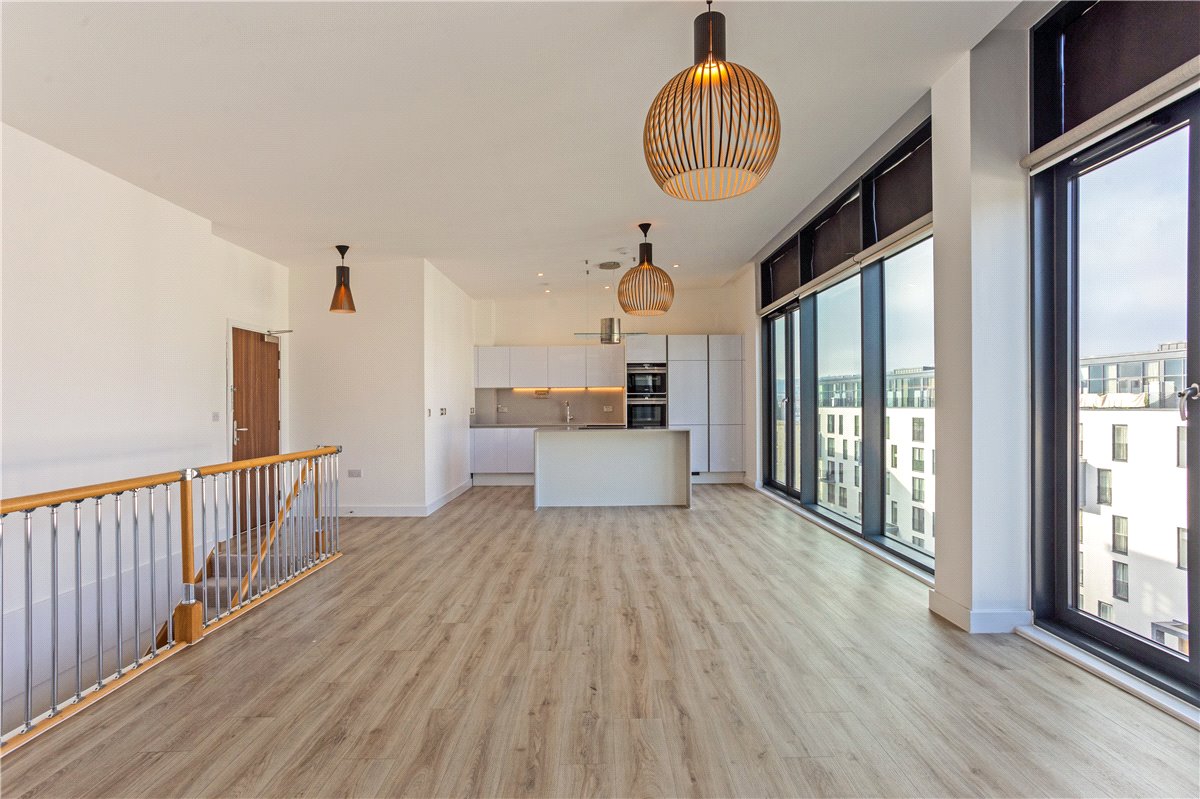 2 bedroom maisonette, Percy Terrace, Bath BA2 - Sold