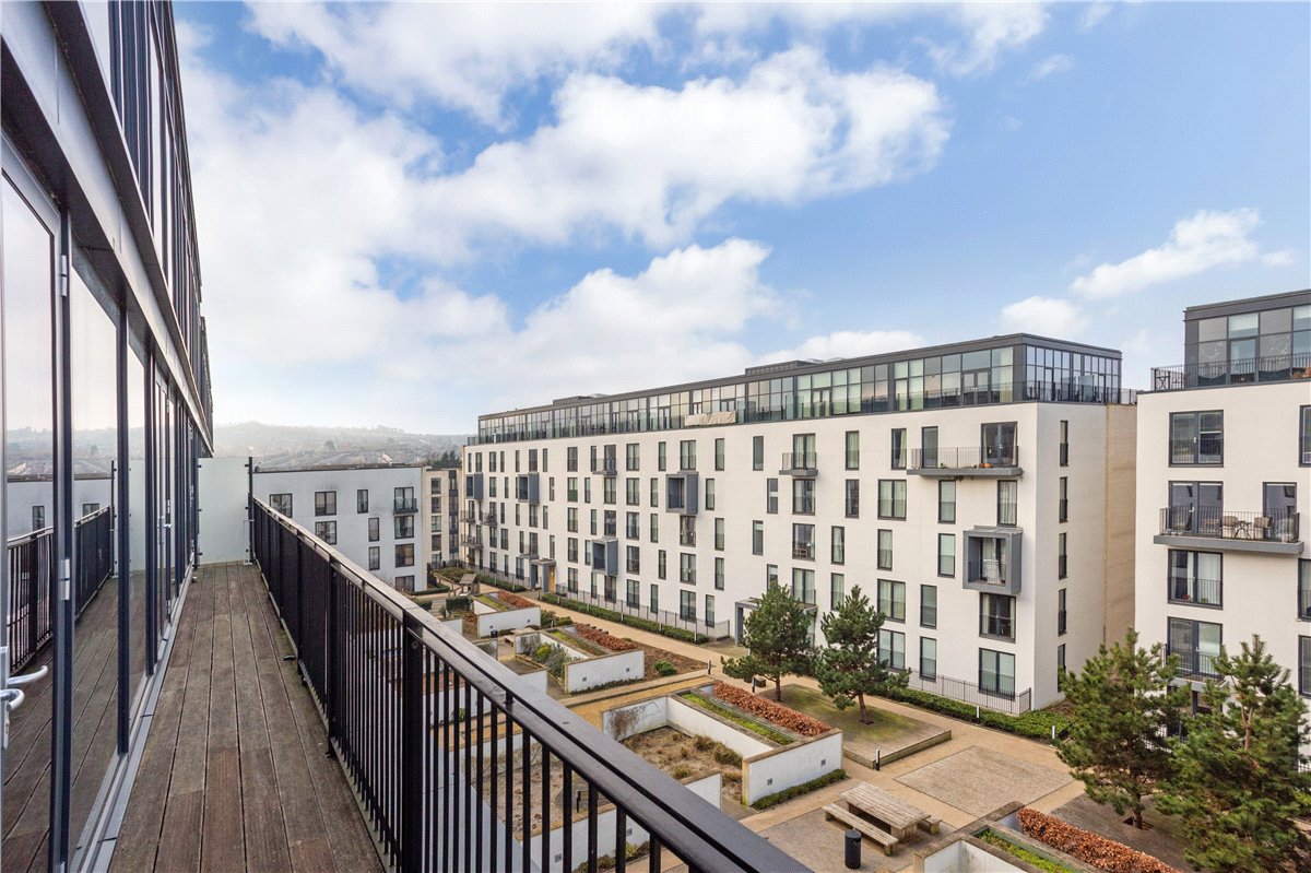 2 bedroom maisonette, Percy Terrace, Bath BA2 - Sold