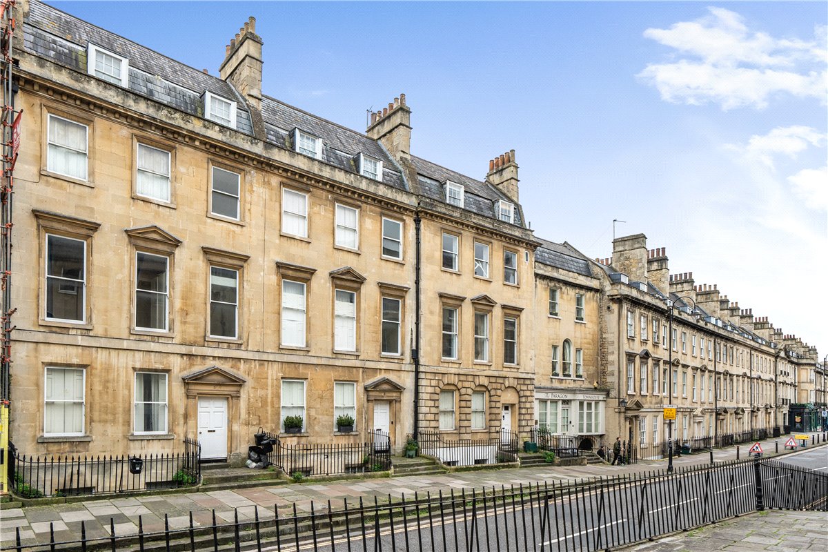 2 bedroom flat, Paragon, Bath BA1 - Sold