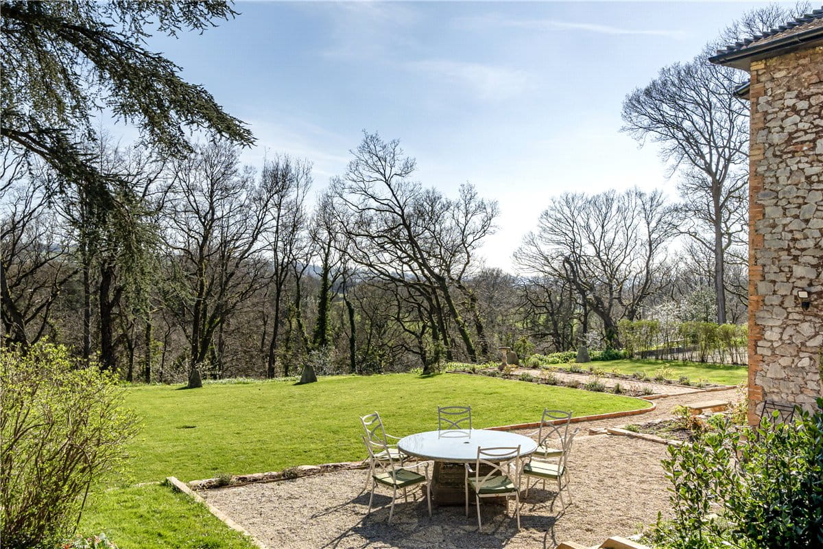 8 bedroom house, Rock Road, Wick BS30 - Available