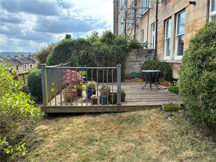 2 bedroom flat, Belgrave Terrace, Bath BA1 - Sold STC