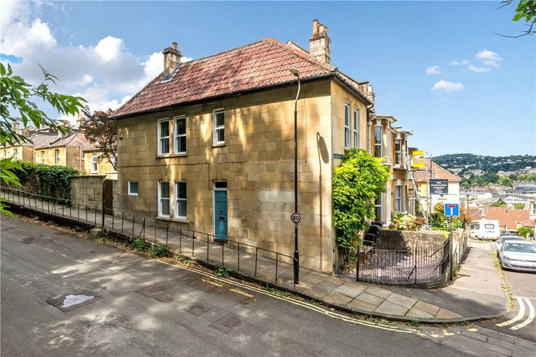 2 bedroom house, Magdalen Road, Bath BA2 - Available