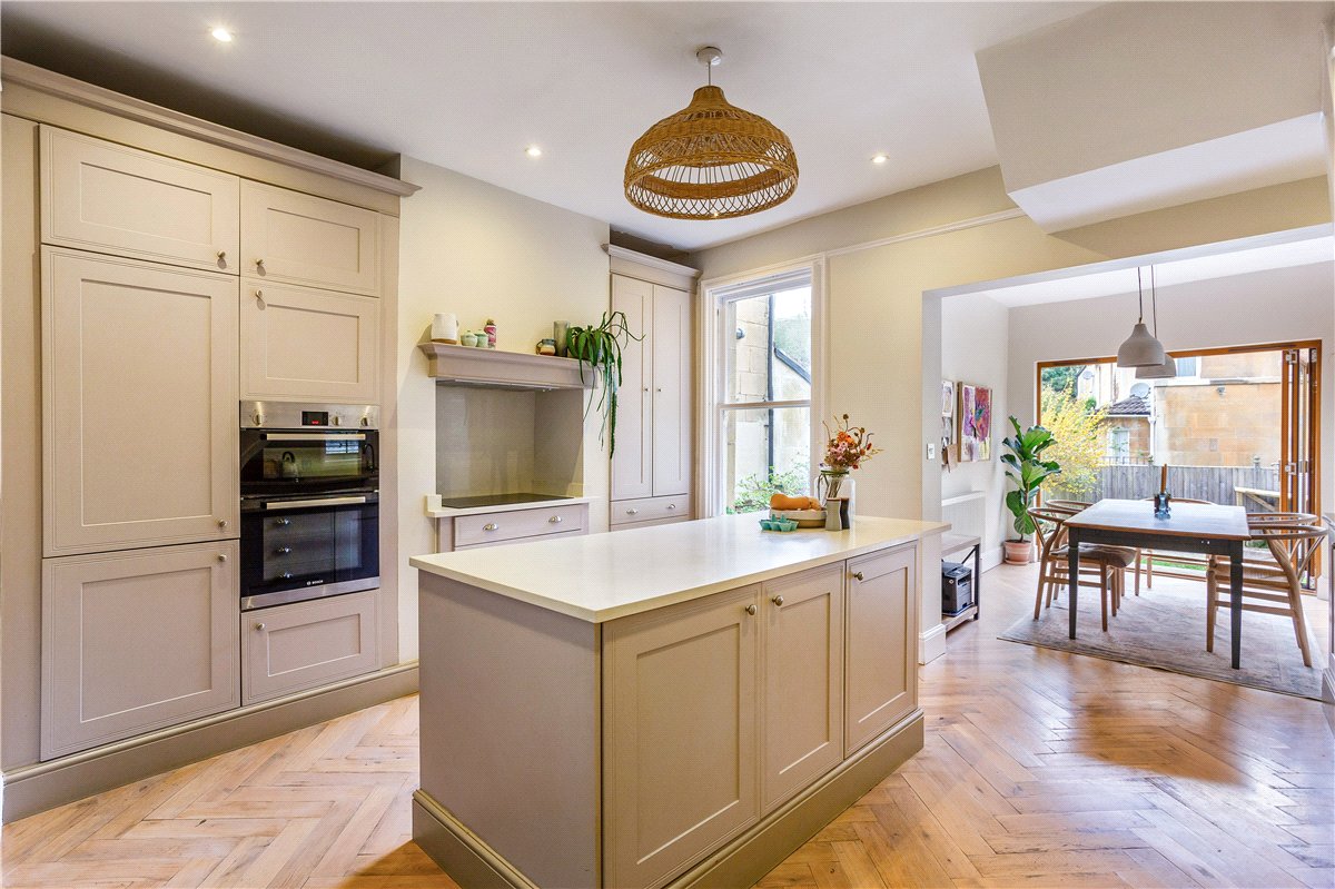 4 bedroom house, Daisy Bank, Bath BA2 - Available