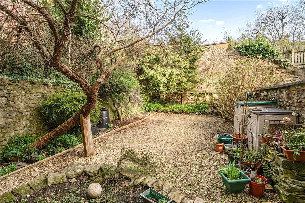 5 bedroom house, St. James's Square, Bath BA1 - Available