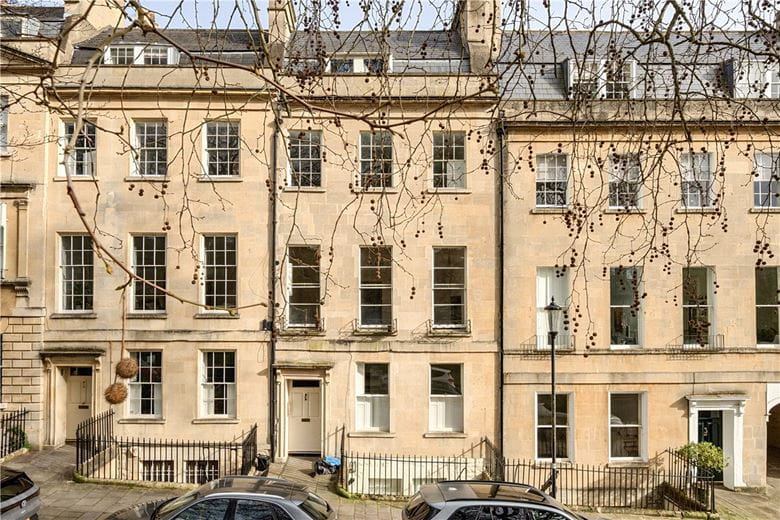 5 bedroom house, St. James's Square, Bath BA1 - Available