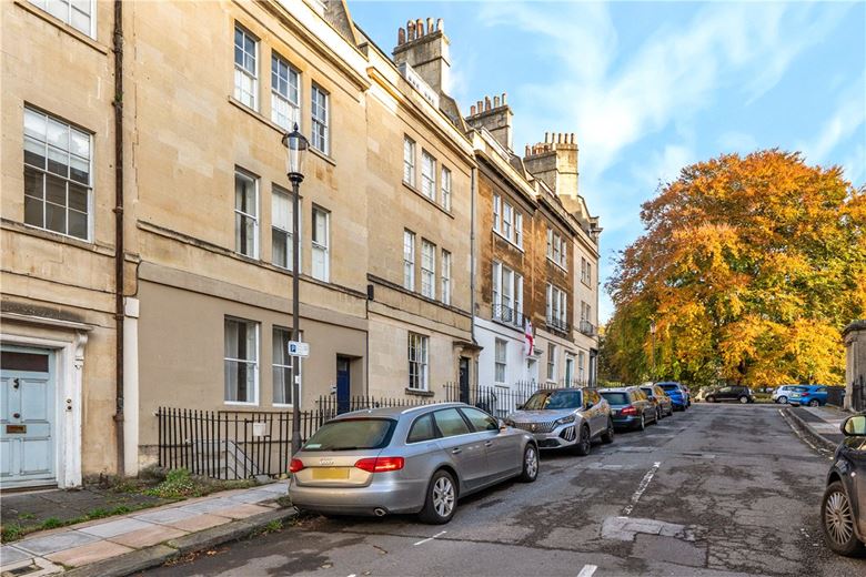 5 bedroom house, Marlborough Street, Bath BA1 - Available