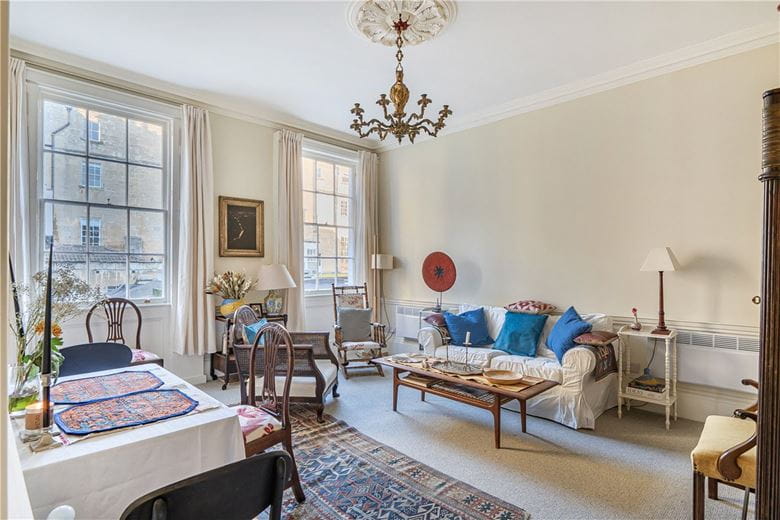 1 bedroom flat, Harington Place, Bath BA1 - Available