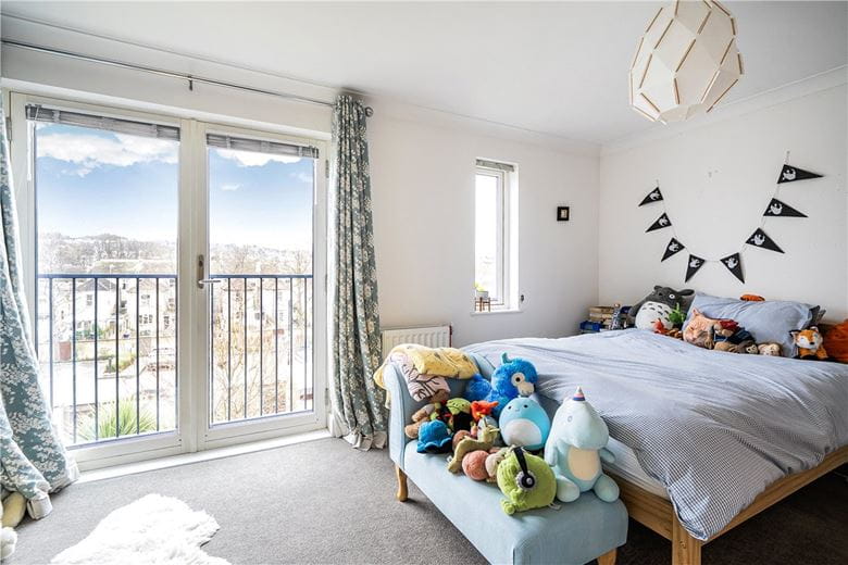 4 bedroom house, Stothert Avenue, Bath BA2 - Available