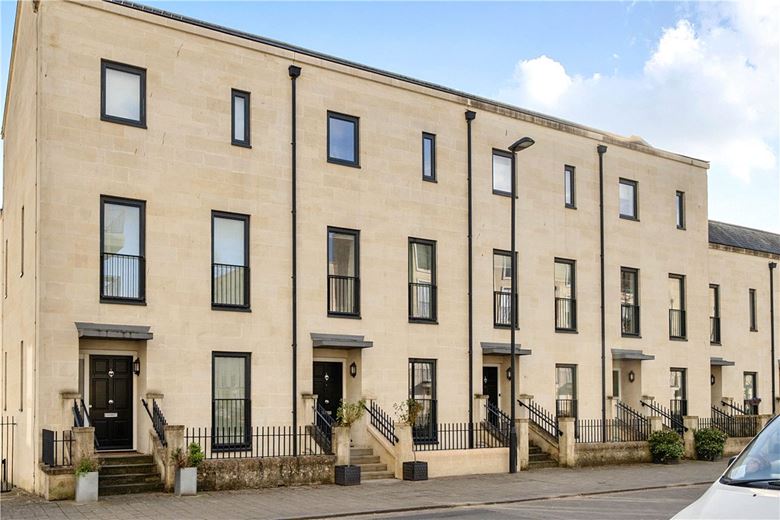 4 bedroom house, Stothert Avenue, Bath BA2 - Available
