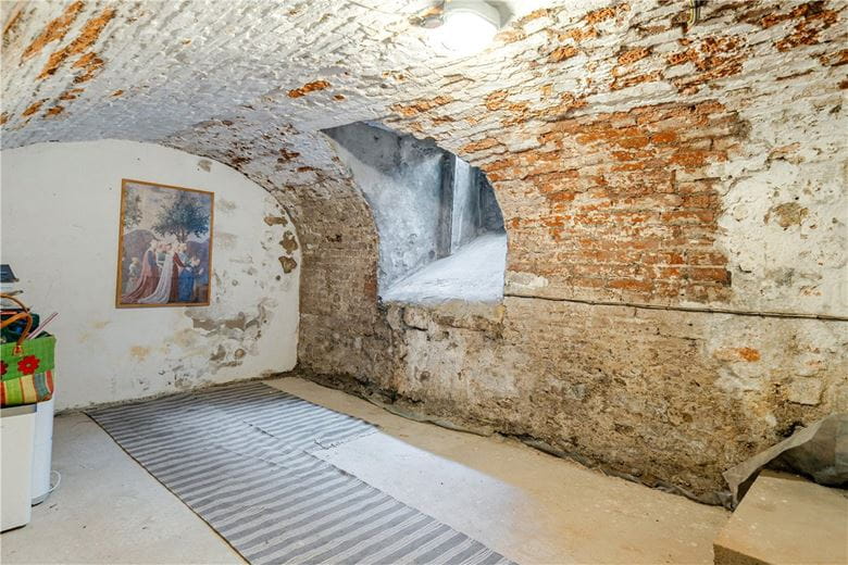 3 bedroom maisonette, Queens Parade, Bath BA1 - Available