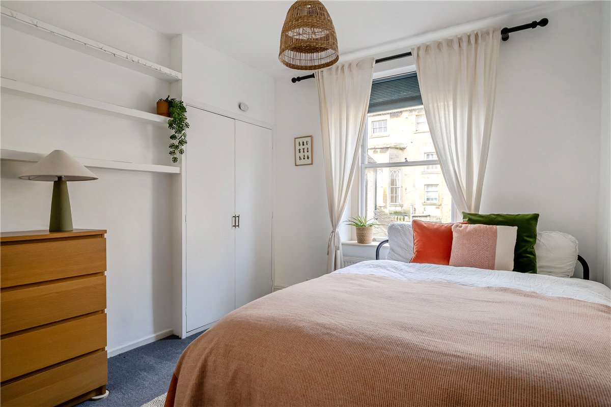 1 bedroom flat, Hay Hill, Bath BA1 - Available