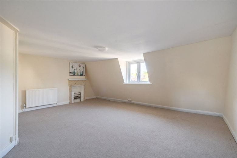 2 bedroom maisonette, Chapel Row, Bath BA1 - Available