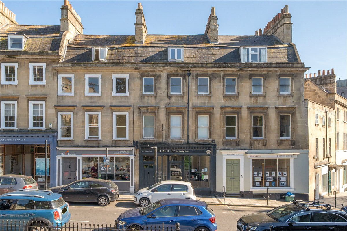 2 bedroom maisonette, Chapel Row, Bath BA1 - Available