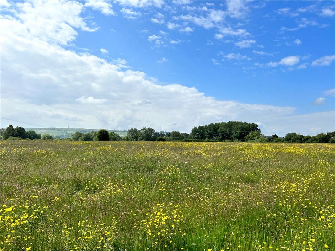 16.7 acres Land, Cherhill, Calne SN11 - Sold