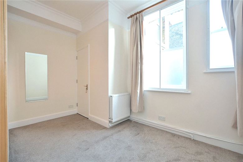 1 bedroom flat, Mortlake High Street, London SW14 - Sold