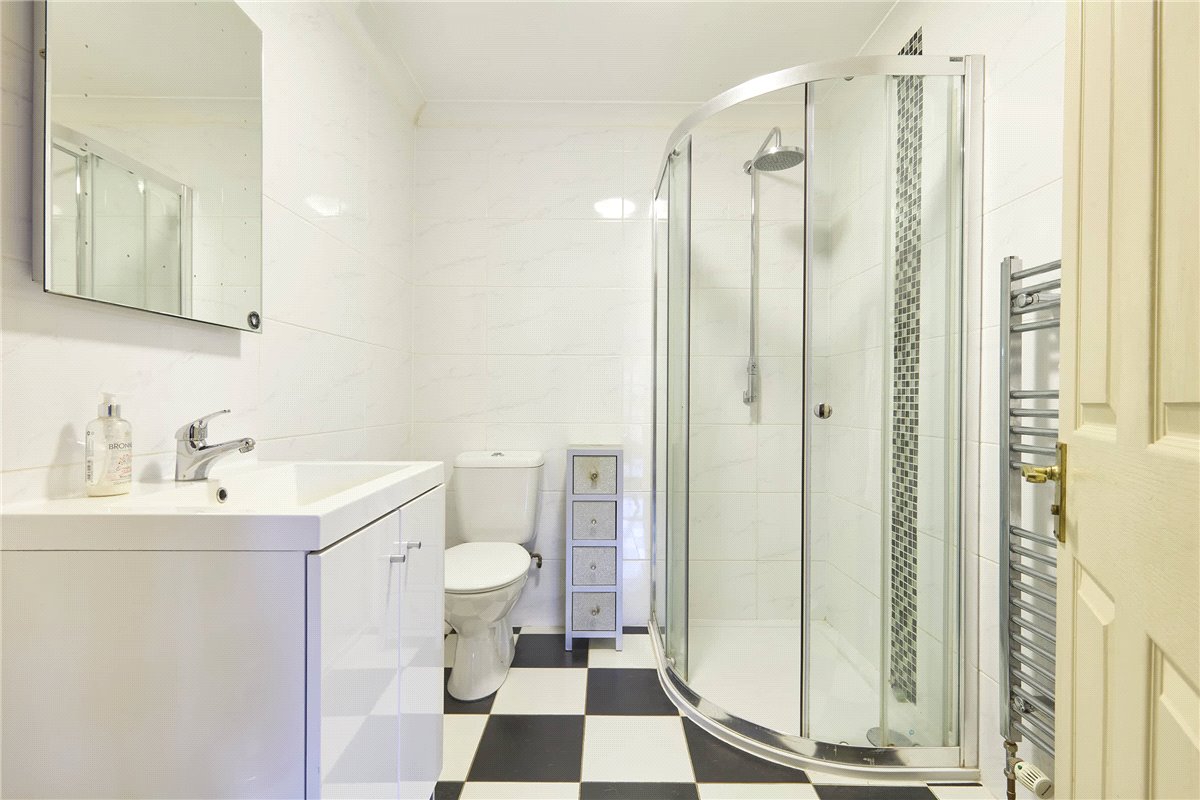 6 bedroom house, Warrington Street, Newmarket CB8 - Available