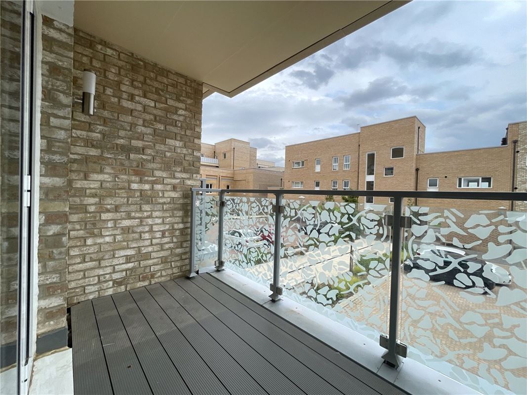 3 bedroom flat, Galton Road, Cambridge CB3 - Available