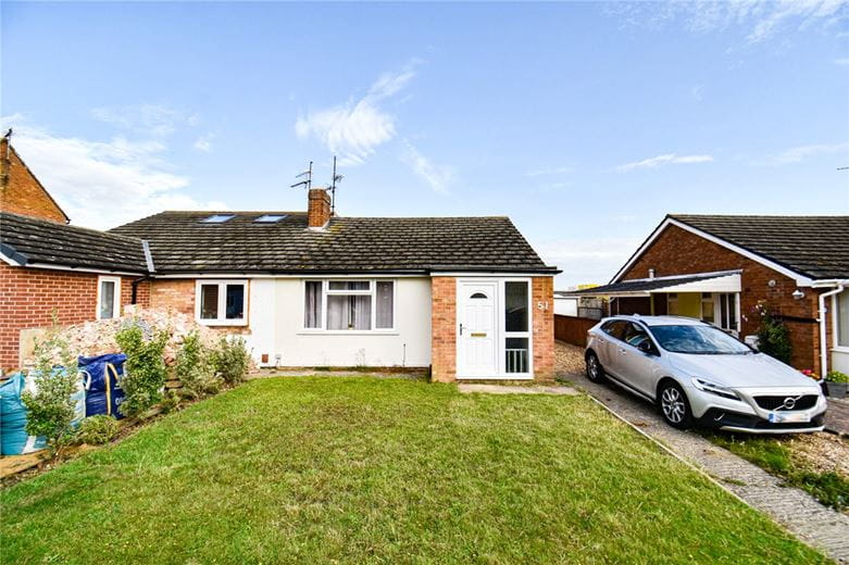 2 bedroom bungalow, Tavistock Road, Cambridge CB4 - Available