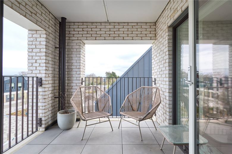 2 bedroom flat, Marleigh Avenue, Cambridge CB5 - Sold STC