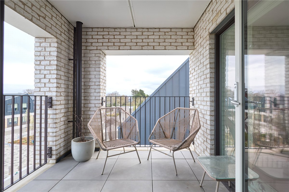 2 bedroom flat, Marleigh Avenue, Cambridge CB5 - Sold STC