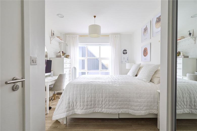 2 bedroom flat, Marleigh Avenue, Cambridge CB5 - Sold STC