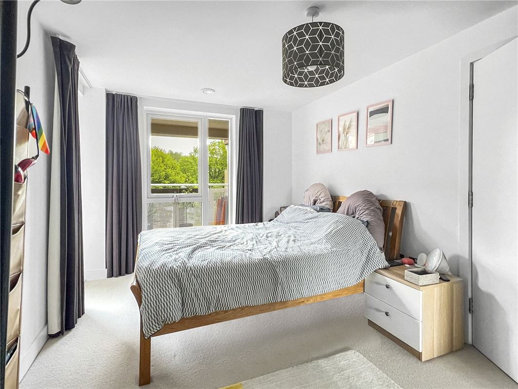 3 bedroom flat, Harrison Drive, Cambridge CB2 - Available