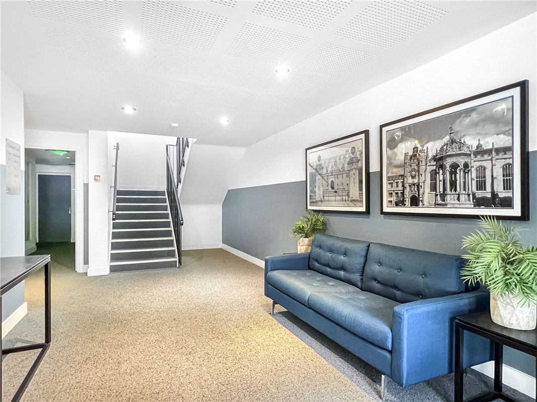 3 bedroom flat, Harrison Drive, Cambridge CB2 - Available