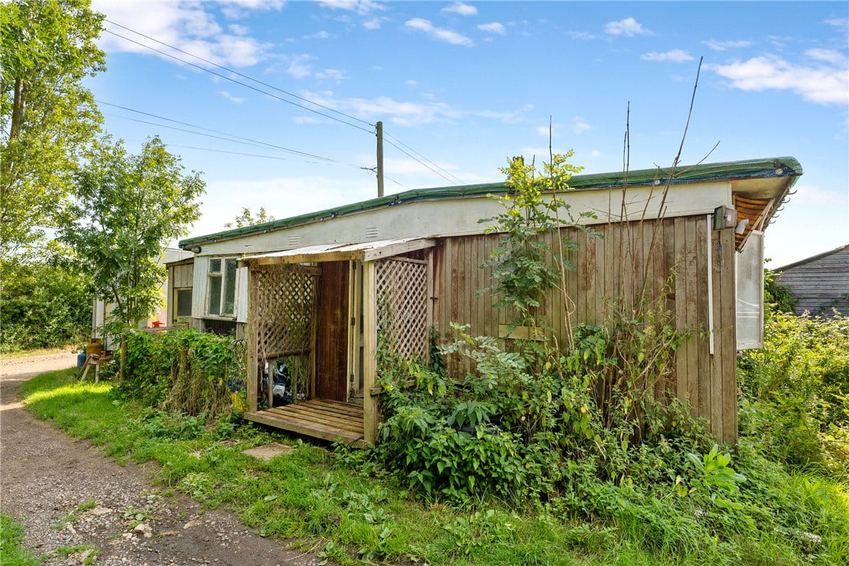 3 acres Bungalow, Comberton Road, Harlton CB23 - Available